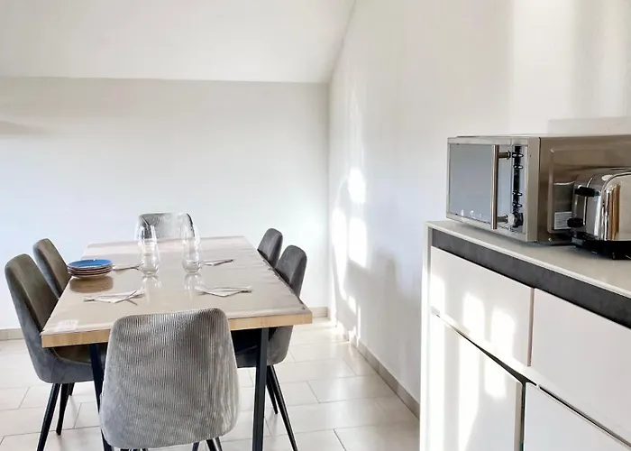 Beatrix Apartment Wagenhub